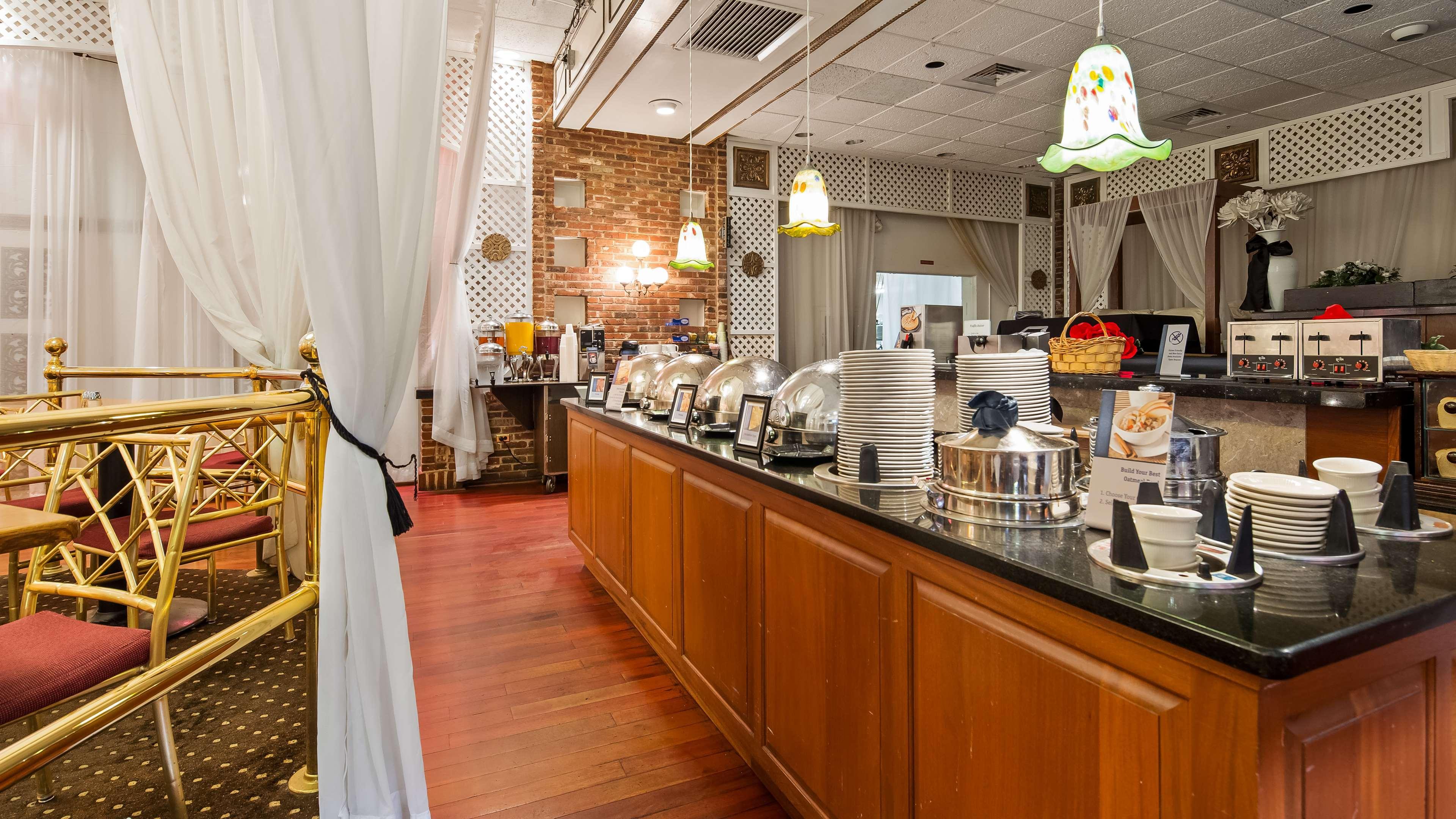 Best Western Plus Wilkes Barre Center City Екстер'єр фото